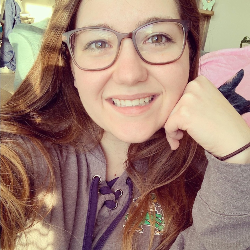 Meet your Posher, Hailey